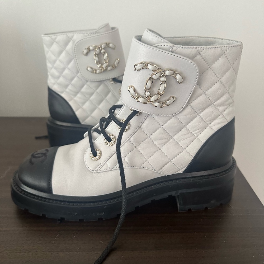 Chanel brave boot size 37.5 still in season!